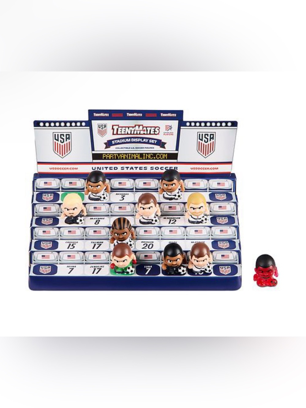 TeenyMates USA Soccer Collectors Tin + 5 Extra Mini Figurine Packs